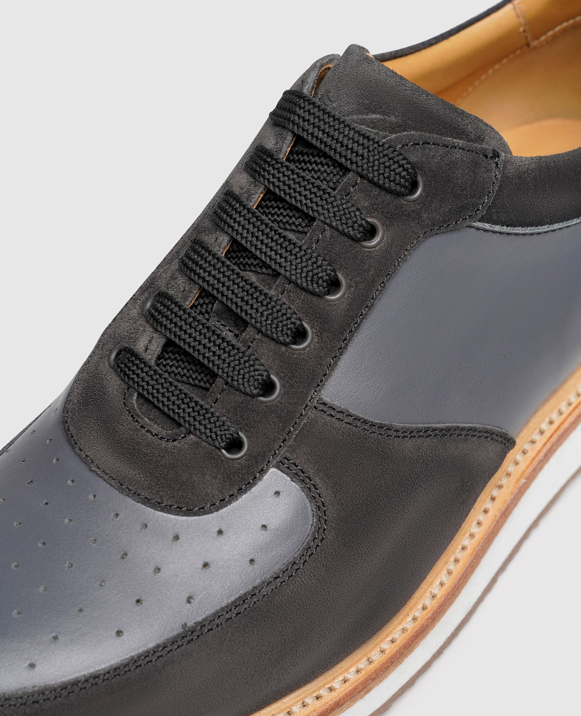 dinkelacker-london-sneaker-np-edel-sneaker-asphalt image 4