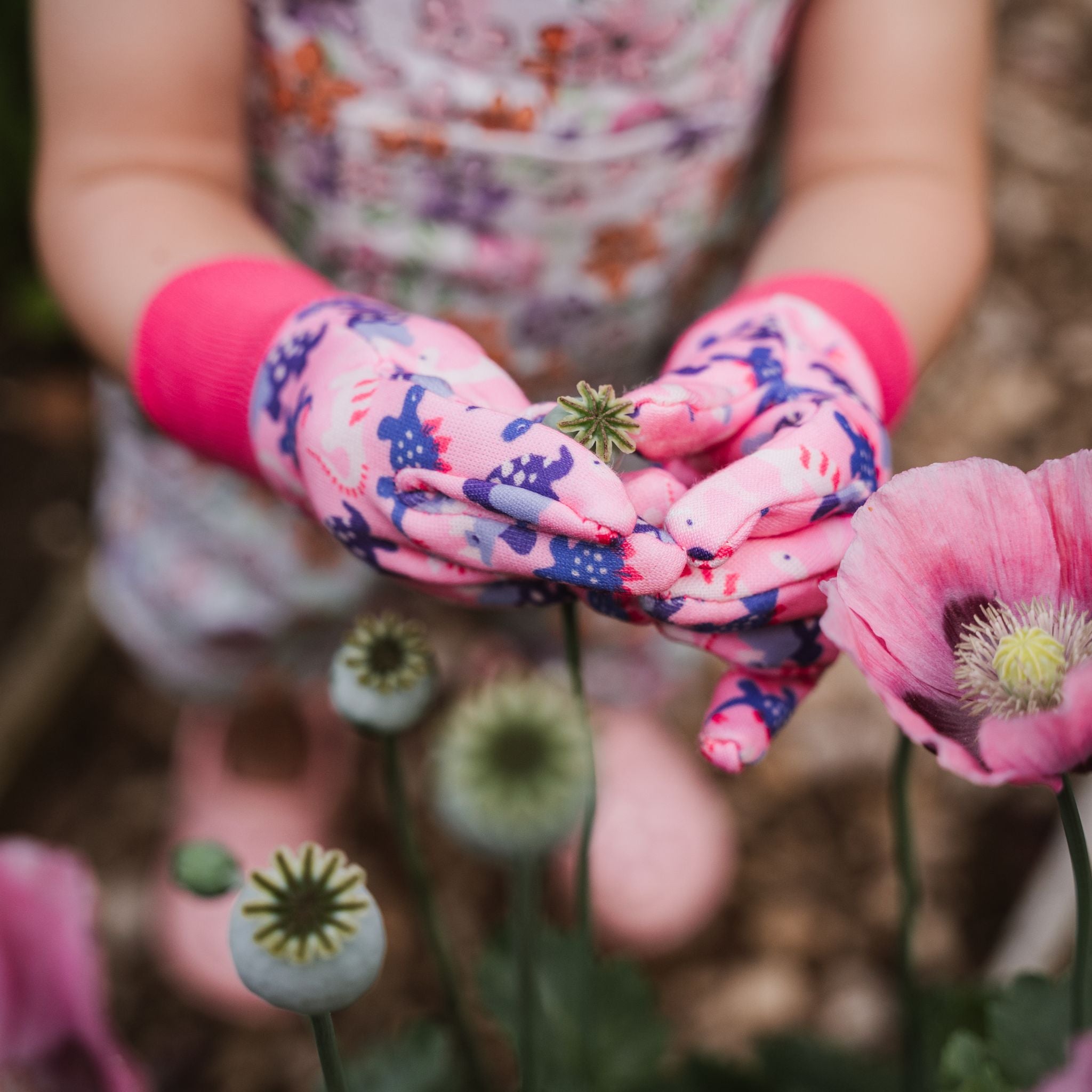kent-stowe-pink-dinosaur-kinder-gartenhandschuhe image 2