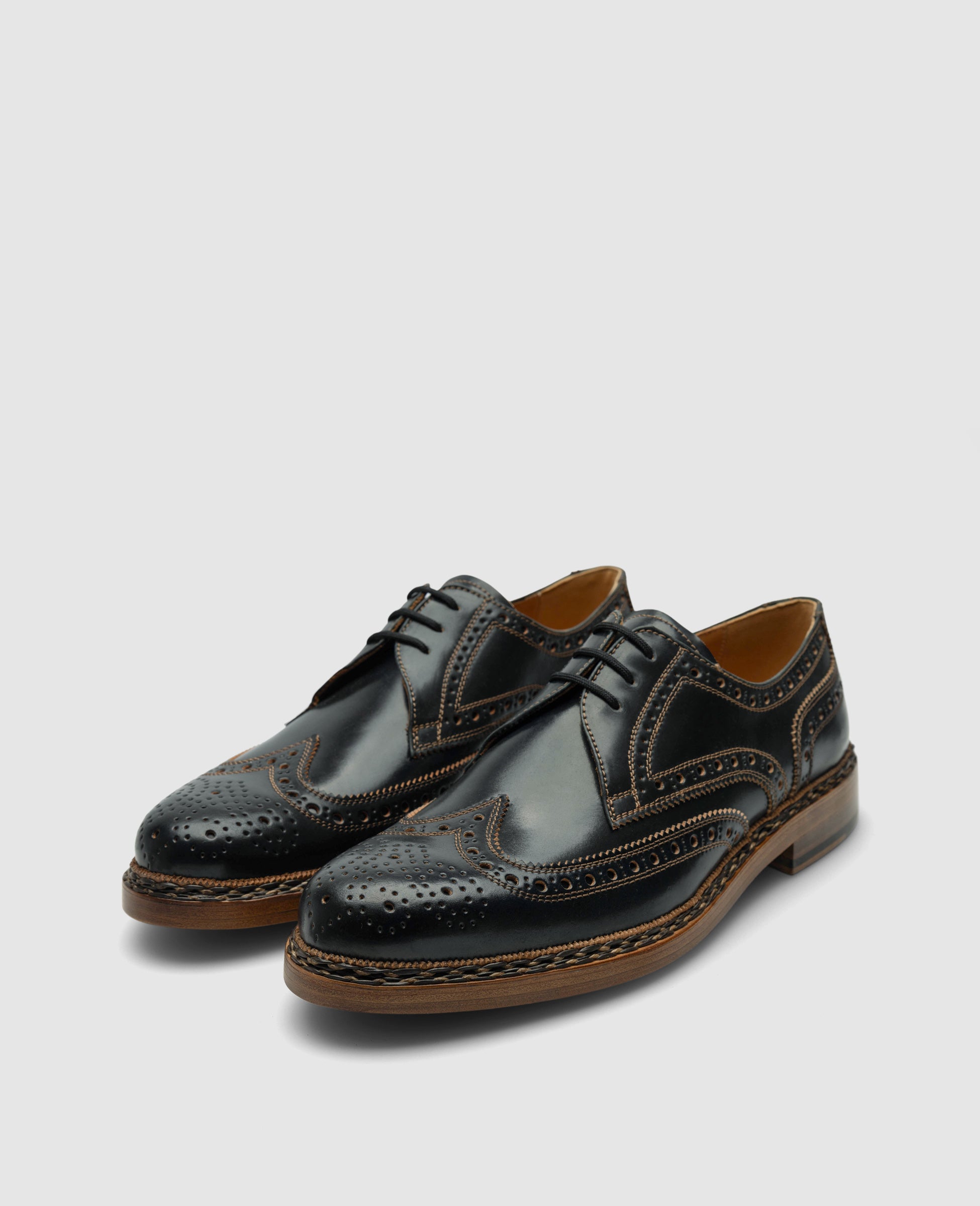 dinkelacker-buda-full-brogue-c-derby-schwarz-shell-cordovan image 2