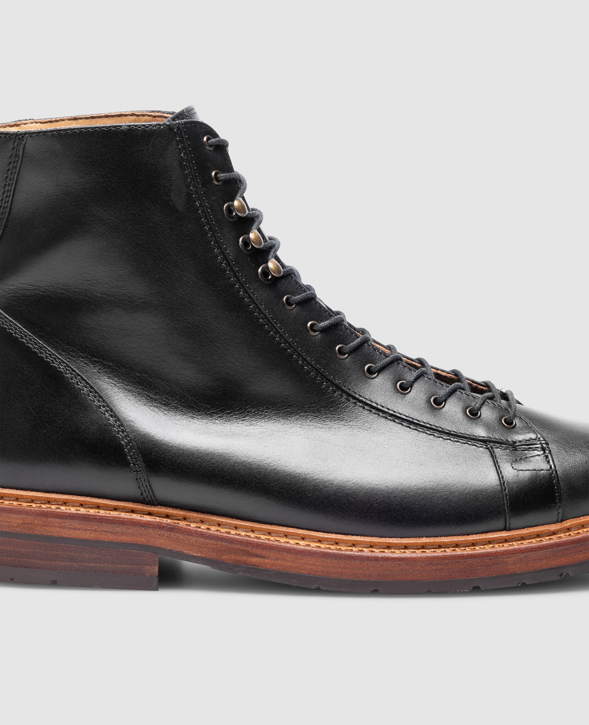 dinkelacker-rio-plain-bc-derby-boot-black image 5