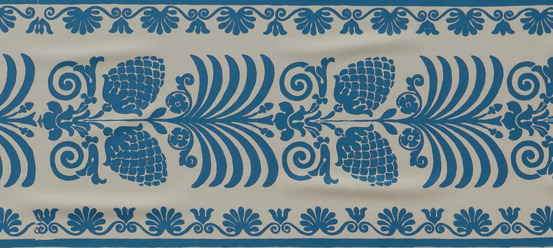 hembus-borte-150-b-hopfenborte-papiertapetenborte-blau image 2