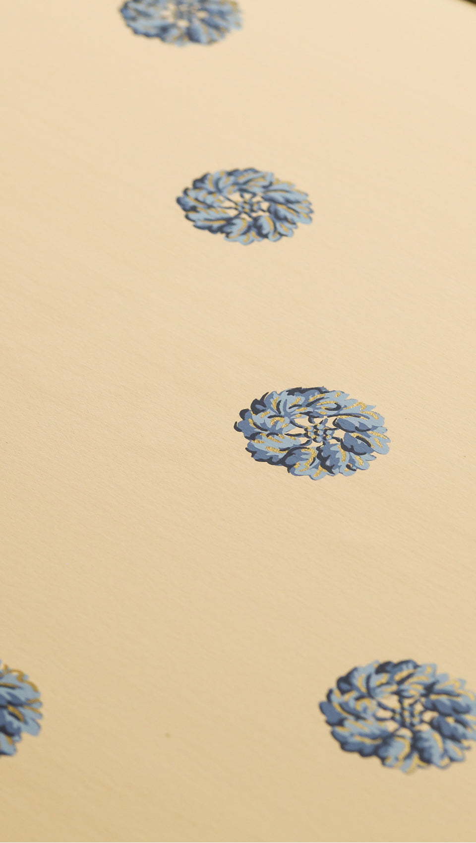 hembus-tapete-403-e-clemens-brentano-hellblau-papiertapete-45-0-cm-empire-floral image 2