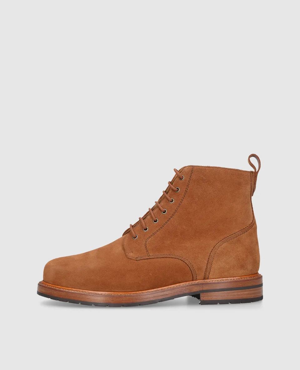 dinkelacker-buda-derby-boot-v-braun-kalbsvelours image 1