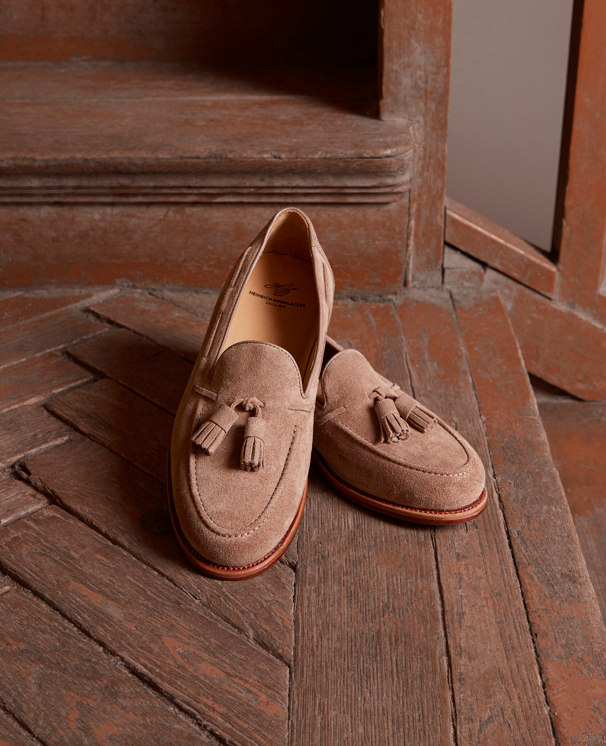 dinkelacker-wien-plain-tassel-v-loafer-beige-kalbvelours image 7