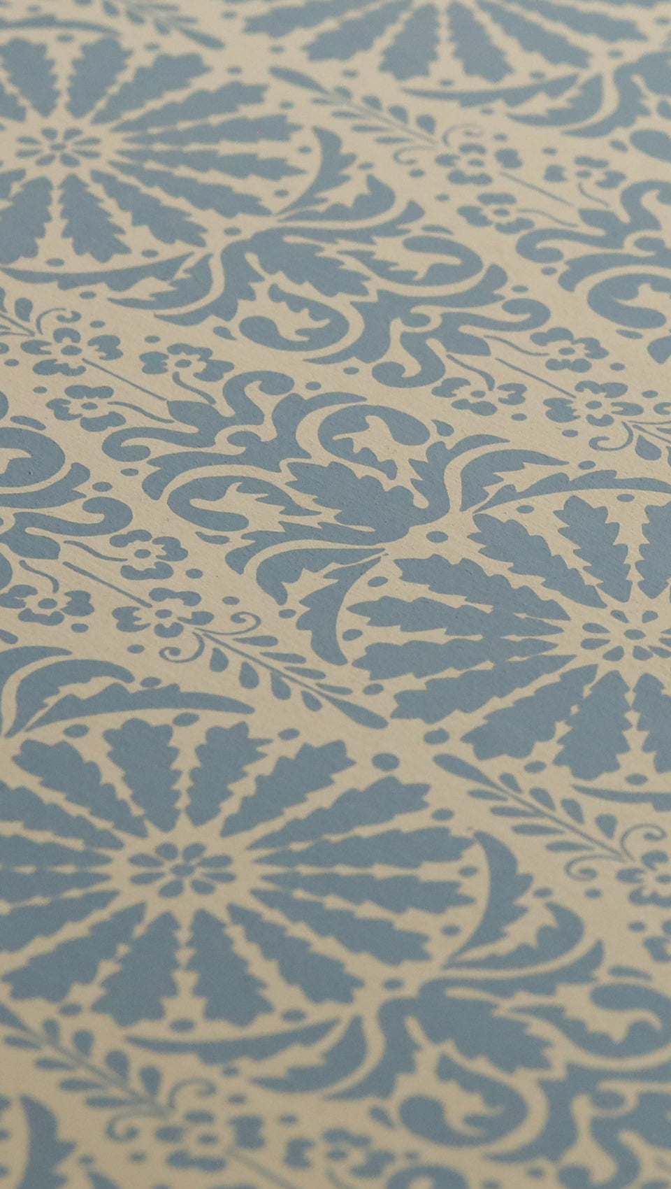 hembus-tapete-1363-b-josephine-blau-papiertapete-biedermeier-floral image 2